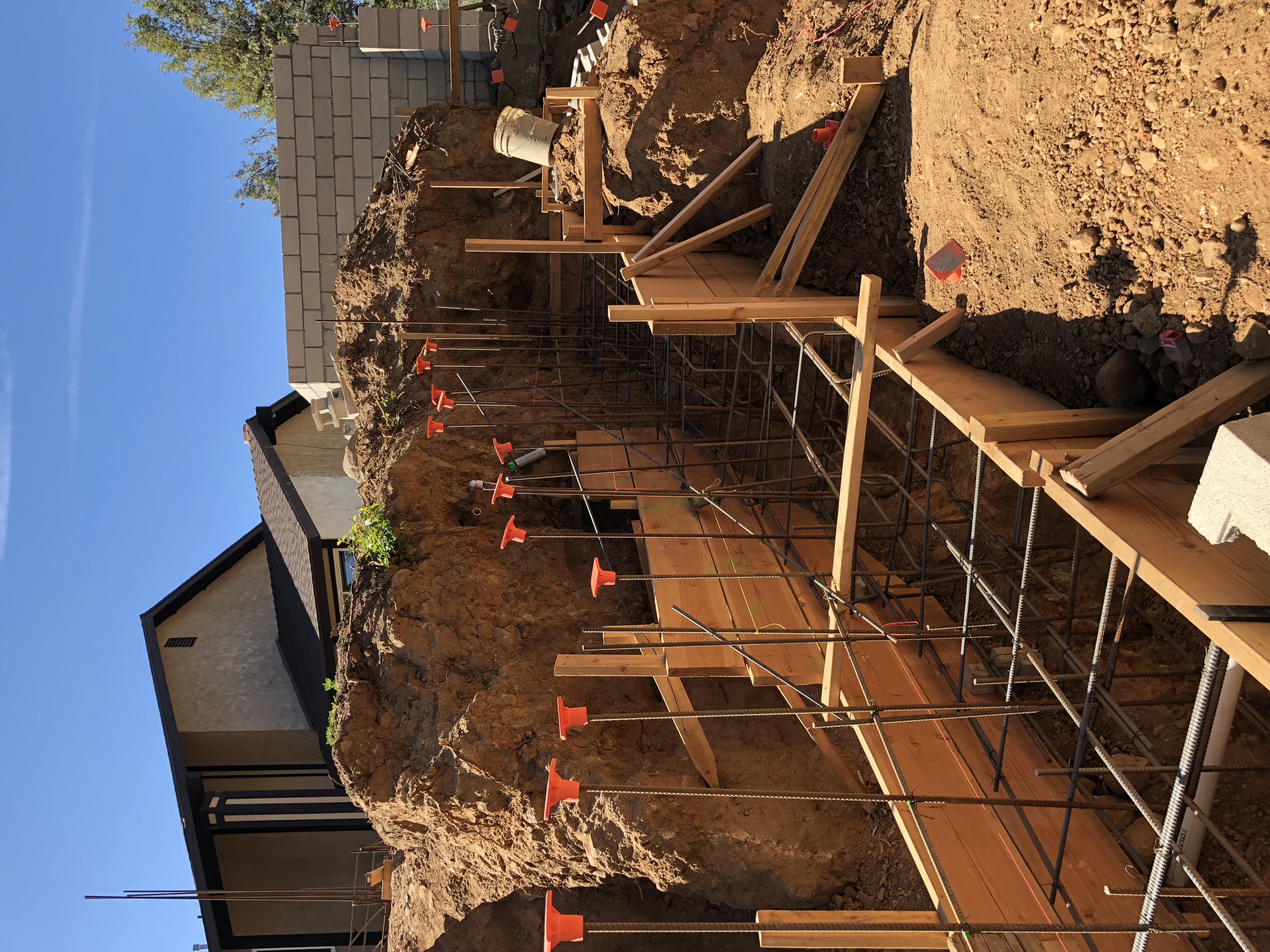Retaining walls in Corona